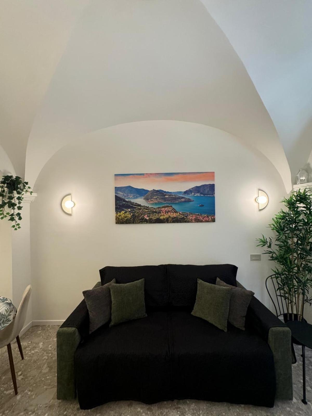 Tosini's Ferienhaus Sale Marasino